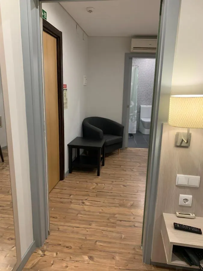Fonte Luminosa Guest House Lisbon