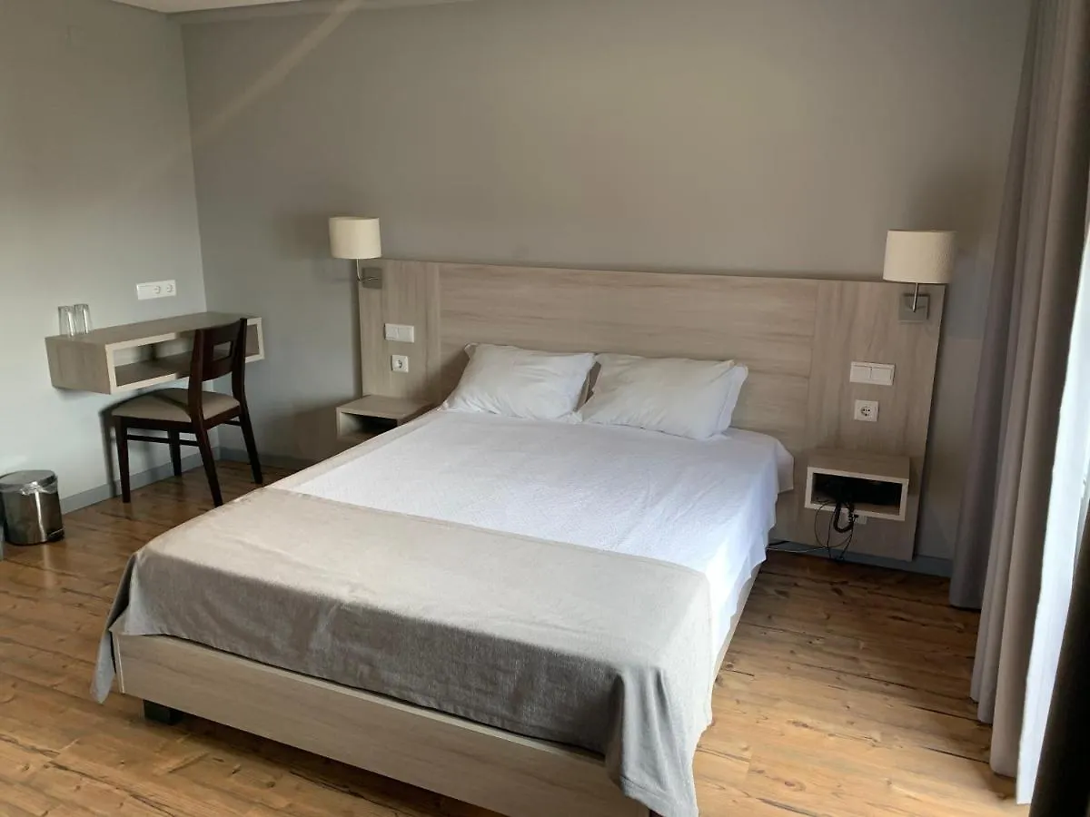 Fonte Luminosa Guest House Lisbon
